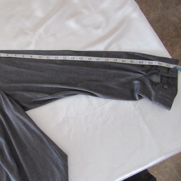 New Long Sleeve Blk Jean look Blouse - - Picture 9 of 9